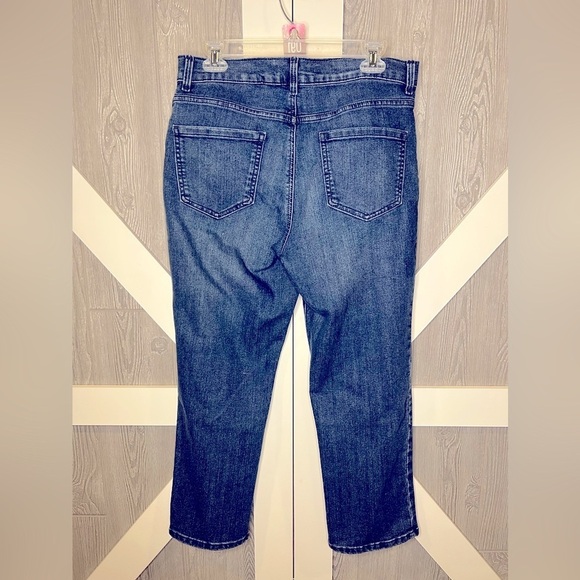 B11.03 NWT Gloria Vanderbilt Amanda jeans  14P SHORT - Picture 5 of 5